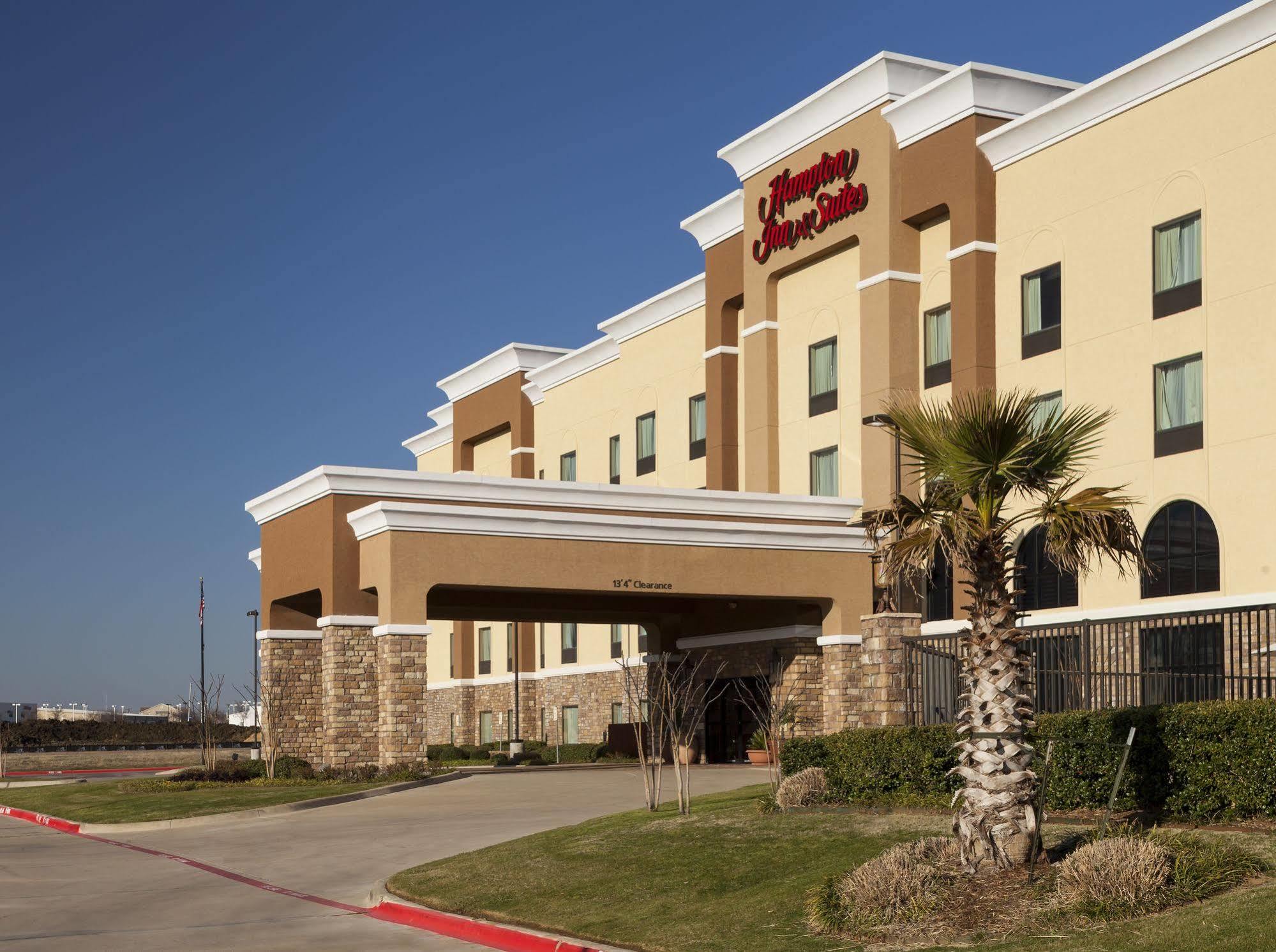 Hampton Inn & Suites Dallas-Arlington-South Exterior photo