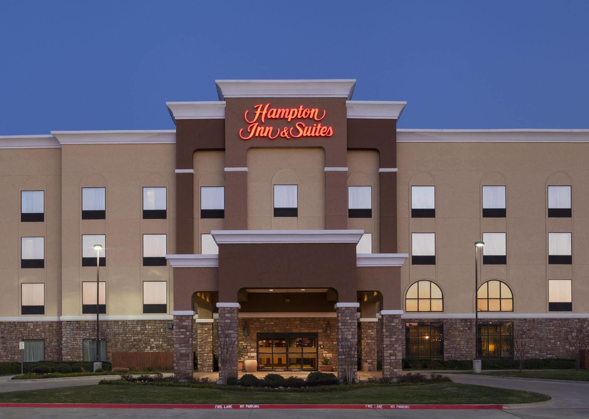 Hampton Inn & Suites Dallas-Arlington-South Exterior photo